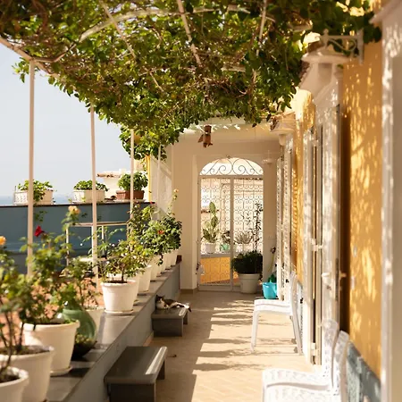 La Terrazza Del Sole A Positano