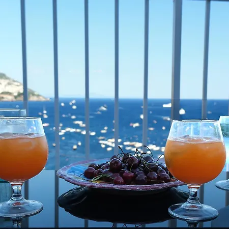 La Terrazza Del Sole A Gæstehus Positano