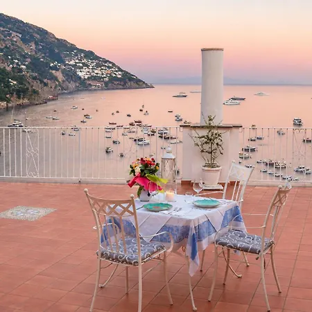 La Terrazza Del Sole A Πανσιόν 3*